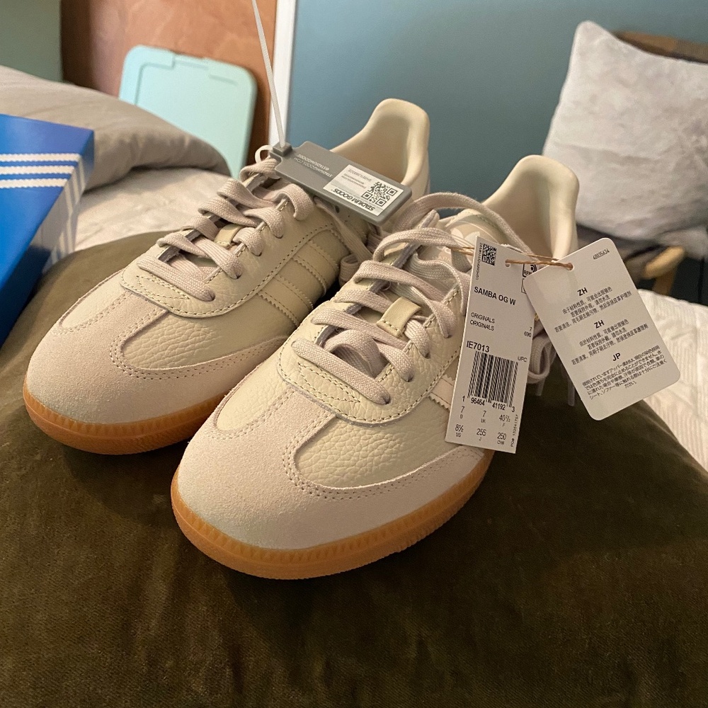 Womens Adidas Original Samba OG Aluminum Gum Size 8.5